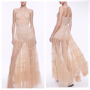 Alice + Olivia DEENA Tulle Pleated Sheer Gown Dress Almond Organza Hot Pants 8
